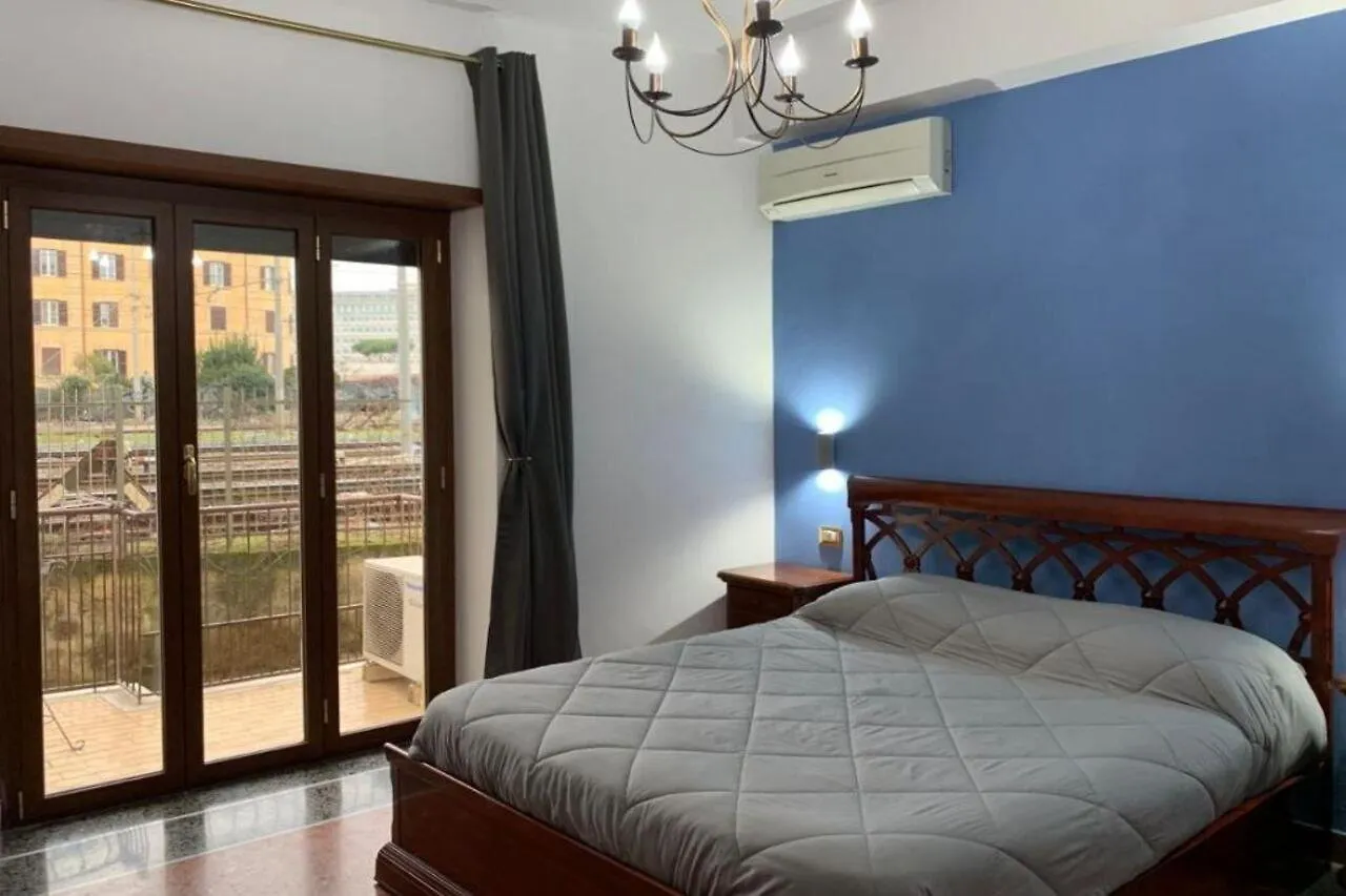 Cleopatra Guest House Rome 3*,