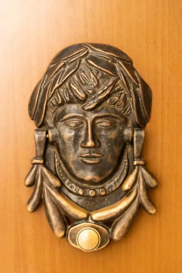 Cleopatra Guest House Rome 3*,