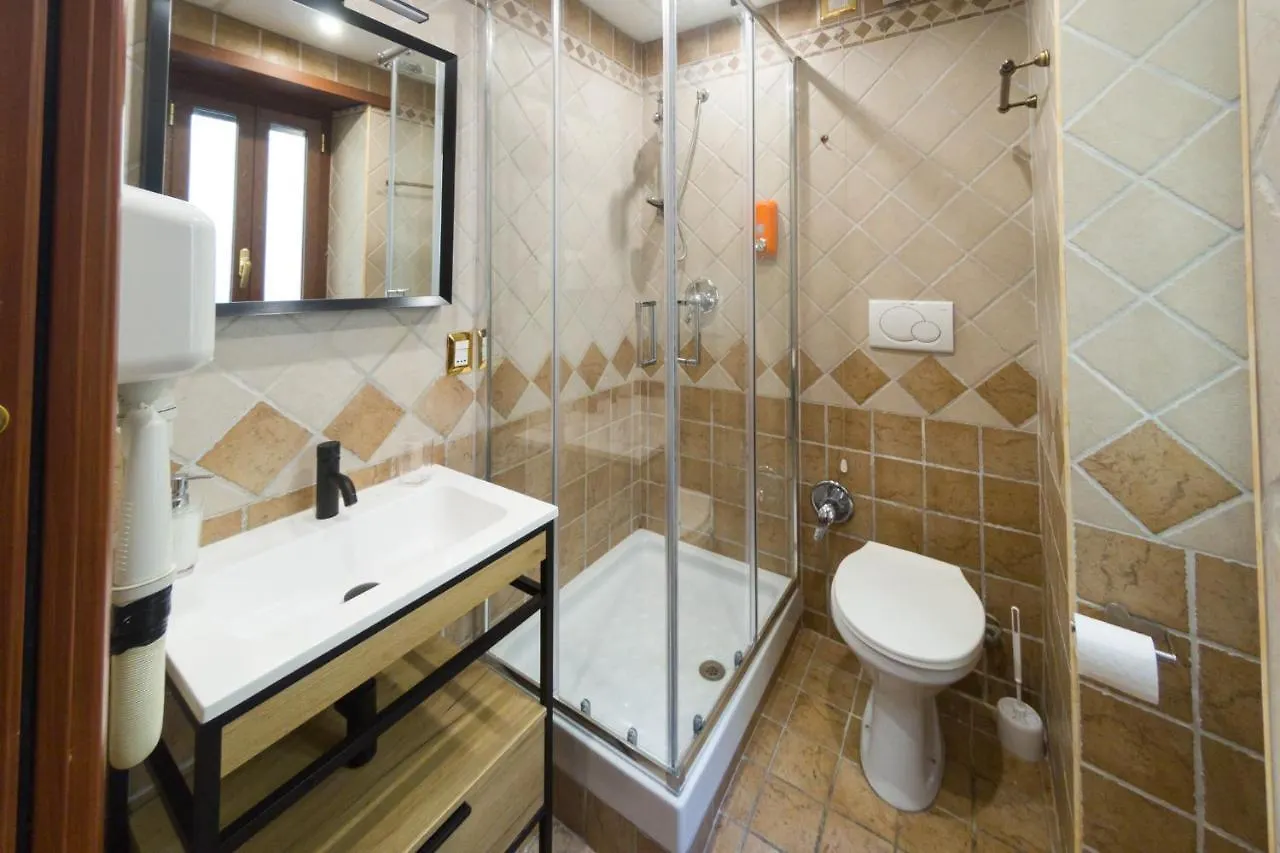 Cleopatra Guest House Rome 3*,