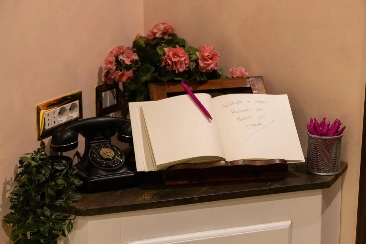 Cleopatra Guest House Rome